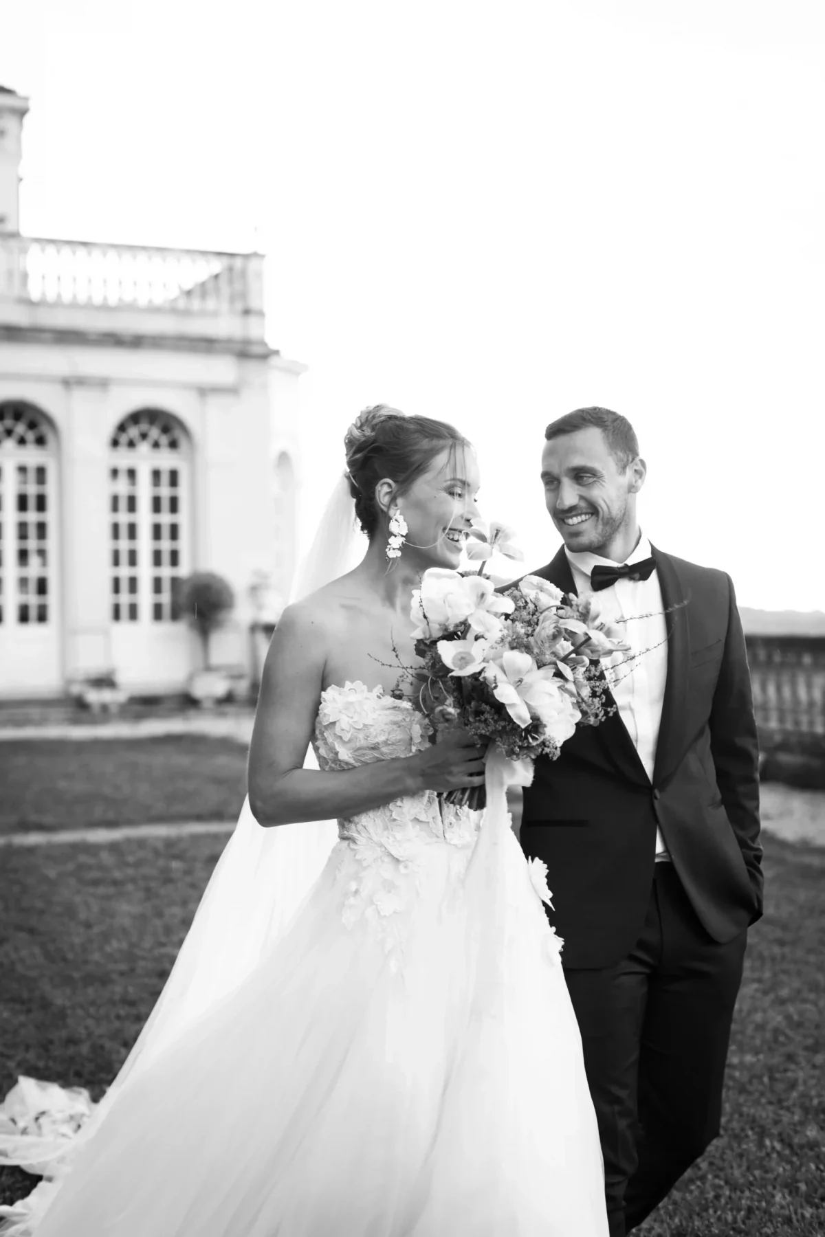 Mariage couple Château Saint Georges à Grasse